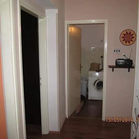 公寓 森迪公寓 *